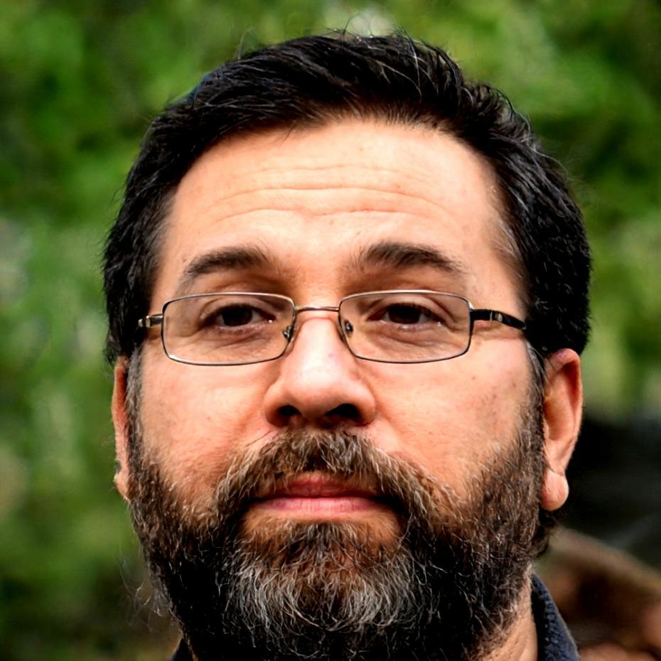 Mihai Ionescu, co-fondator farylosquira